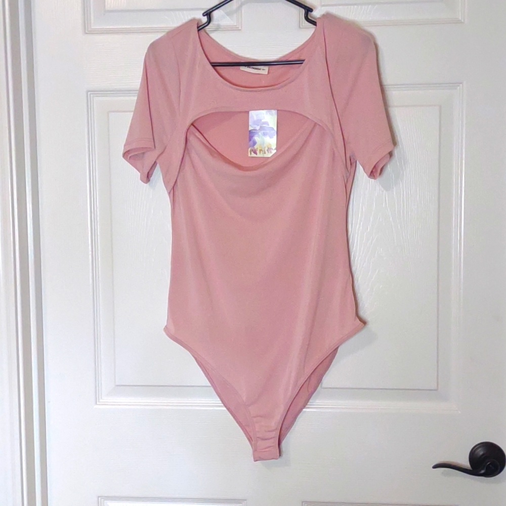 ee:some size medium bodysuit NWT baby pink